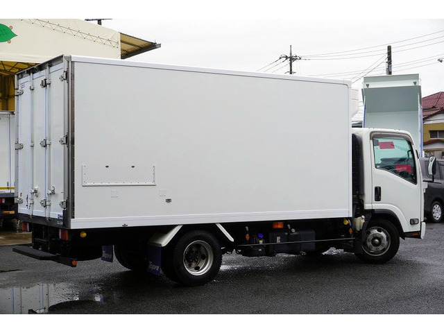 バン・トラック専門、総在庫200台以上!!当社のHPも是非ご覧ください。http://www.vantruck.co.jp/index.htm