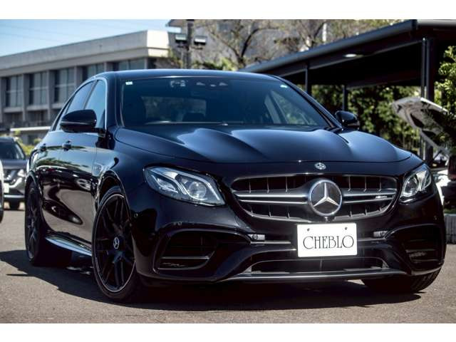 EクラスAMG E63 S 4マチックプラス 4WD