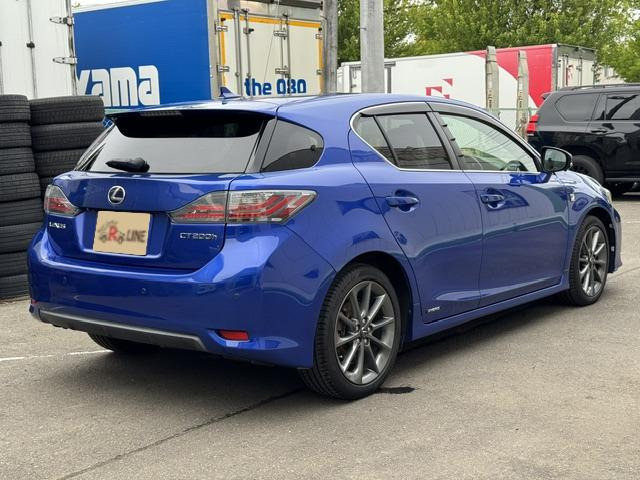 CT200h Fスポーツ
