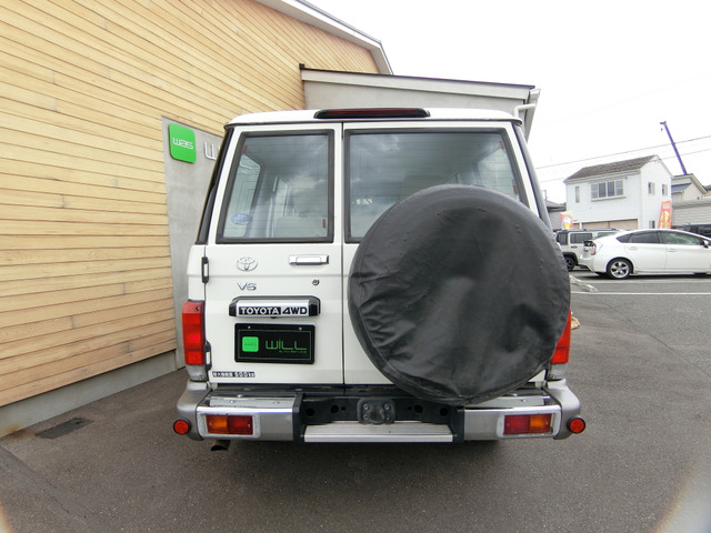 ランドクルーザー704.0 4WD