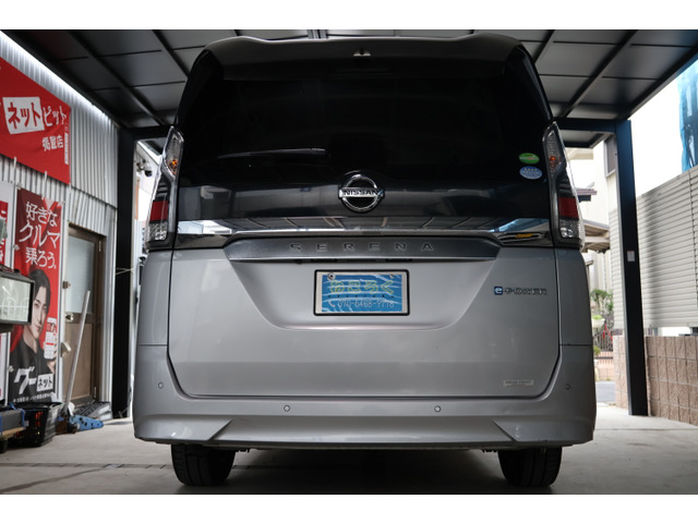 セレナ1.2 e-POWER XV