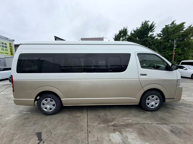 ハイエースコミューター2.8 GL ディーゼル