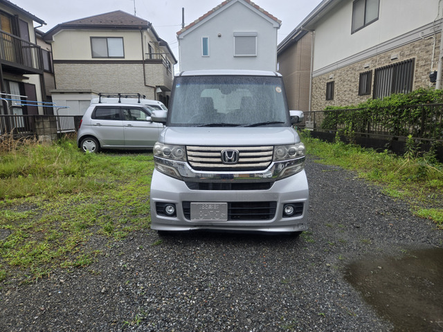 ���C�g�̓܂�Ȃ��L���C�ł��B(�x�����z15.8���~�E4WD�ԁE�^�C�~���O�`�F�[���ł��̂Ńx���g�����K�v�������܂�)