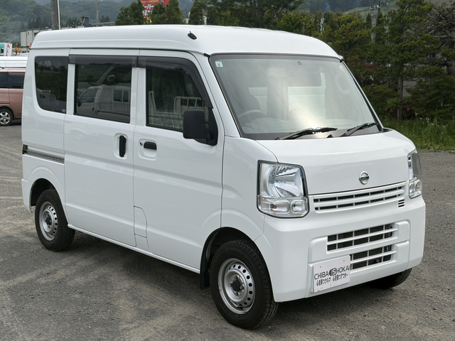 NV100クリッパーDX ハイルーフ 5AGS車 4WD