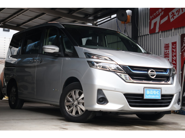 セレナ1.2 e-POWER XV