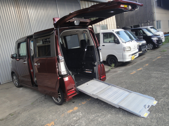 N-BOX+カスタムG 車いす仕様車