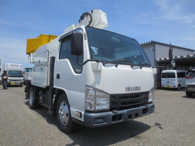 エルフ高所作業車