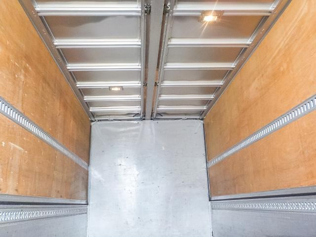 �ő�ύڗ�3000kg