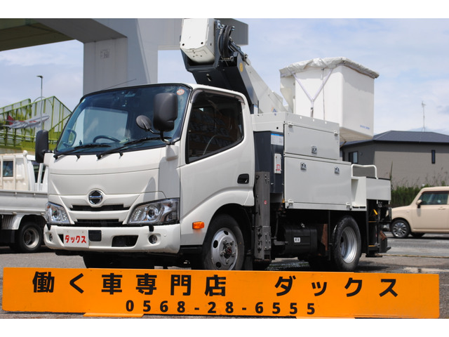 デュトロ高所作業車