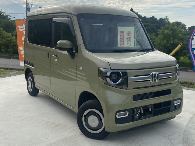 N-VAN+スタイル ファン 4WD