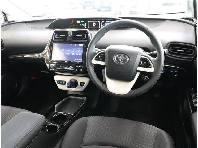 プリウス1.8 S セーフティ プラス