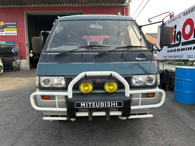 デリカスターワゴン2.4 エクシード クリスタルライトルーフ 4WD