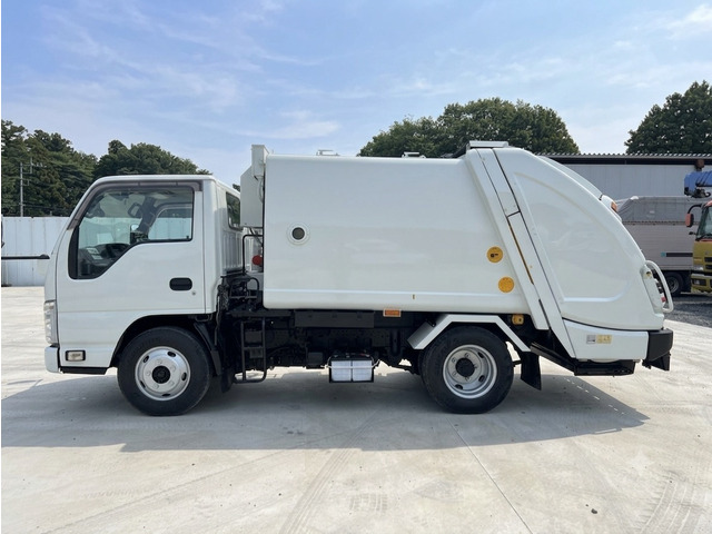 エルフ高所作業車