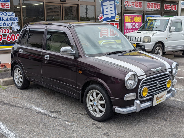 ミラジーノベース