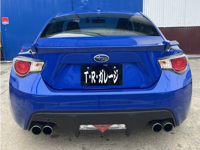 ����������͂̂��郊�A�r���[�ɂȂ��Ă���܂��B�I�v�V�����̃��A�X�|�C���[��HKS���̃}�t���[�̑g�ݍ��킹�ɂȂ�܂��B�}�t���[��JQR�v���[�g���t���Ă�����S�ł��B���悢�T�E���h�����y���݂��������B