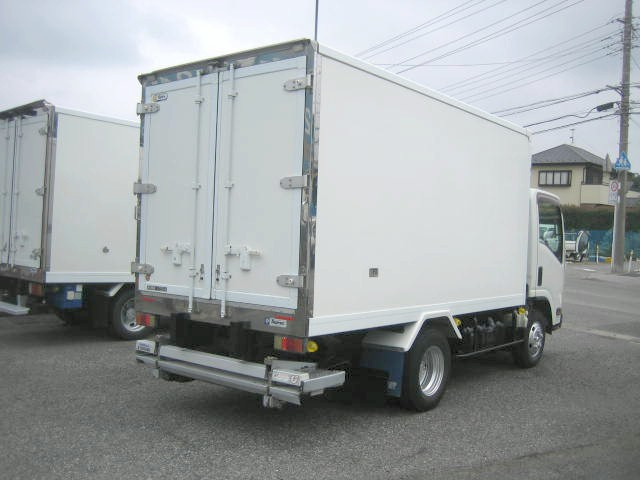 エルフ