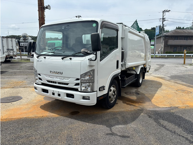 エルフ