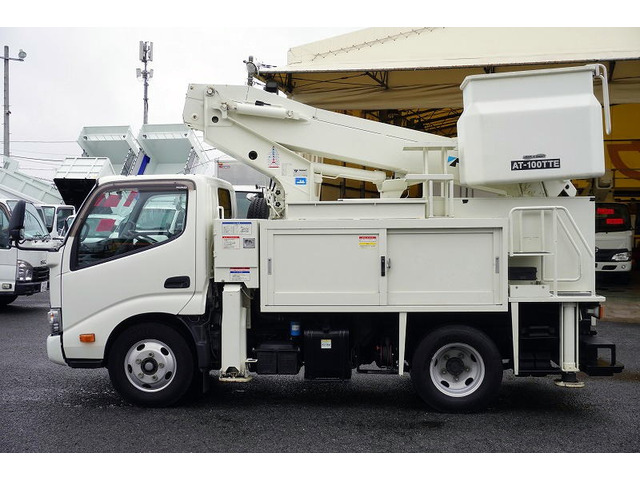 デュトロ高所作業車