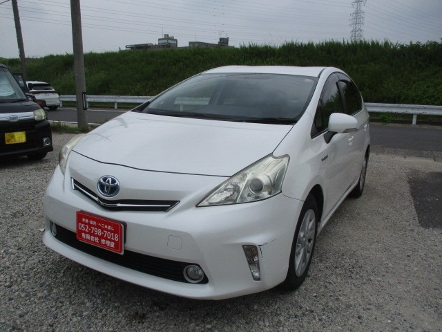 プリウスα1.8 S