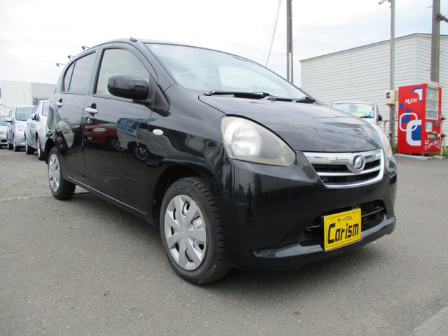 ミライースXf メモリアルエディション 4WD