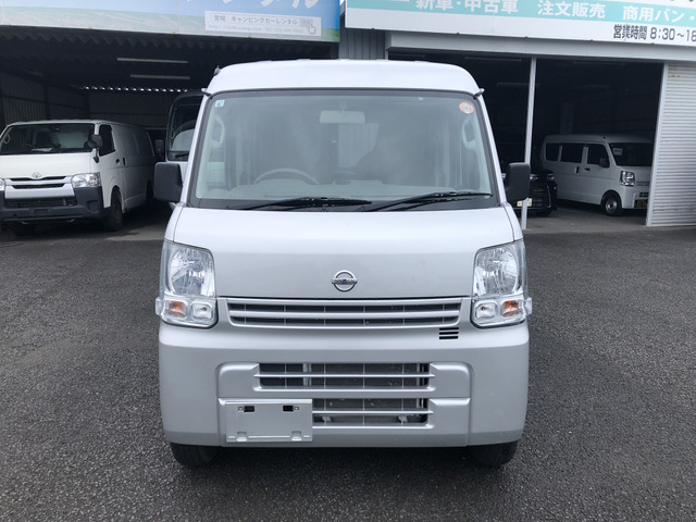 NV100クリッパーDX ハイルーフ 5AGS車 4WD