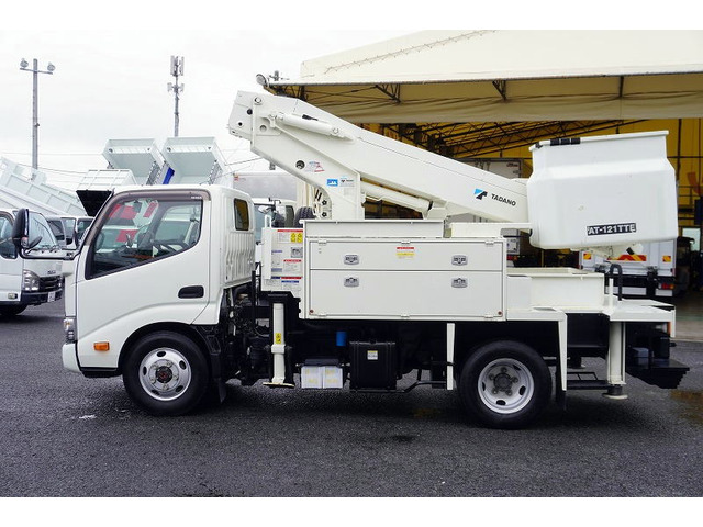 デュトロ高所作業車