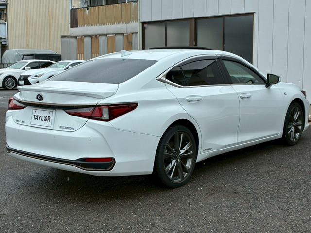 ES300h Fスポーツ