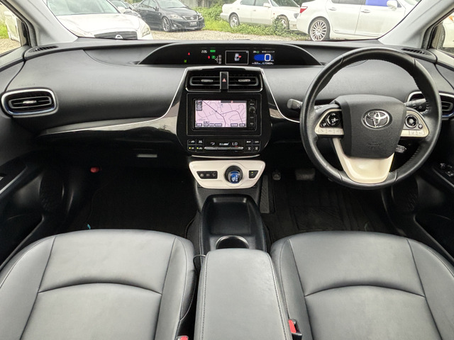 プリウス1.8 S ツーリングセレクション