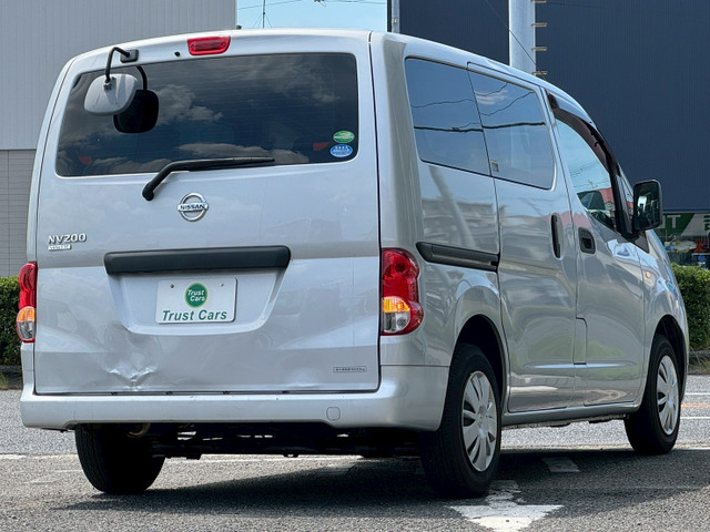 NV200バネットバン