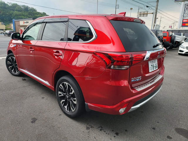 アウトランダーPHEV2.0 G セイフティパッケージ 4WD
