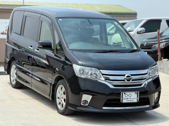 セレナ2.0 ハイウェイスター S-HYBRID