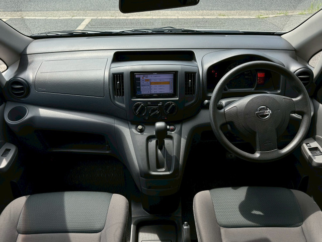 NV200バネットバン