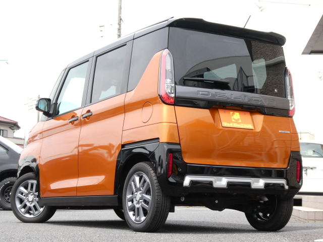 デリカミニT プレミアム 4WD