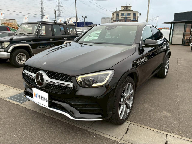 GLCクーペ300 4マチック AMGライン 4WD
