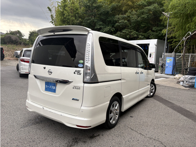 セレナ2.0 ハイウェイスター S-HYBRID