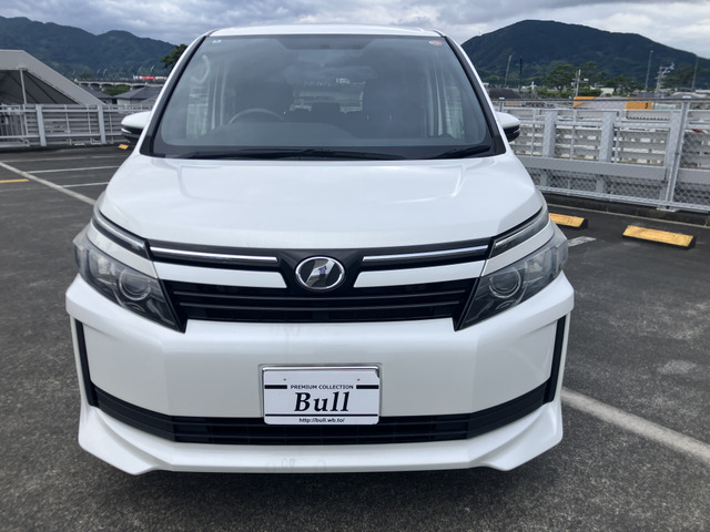 ヴォクシー2.0 X Cパッケージ ウェルキャブ スロープタイプI 車いす2脚仕様