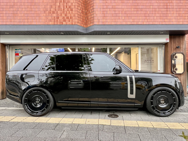 レンジローバーHSE 4.4L P530 ロングホイールベース 4WD