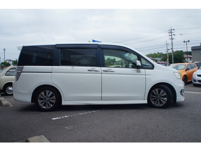 3�����E3000km�̖����ۏؕt���ł��B�G���W���A�~�b�V�������̏C���̍ۂɋ��z���傫���Ȃ肪���ȉӏ��������C���ň��S�ł��B�ő�3�N�܂ł̗L���ۏ؂���舵���Ă���܂��B