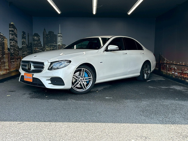 Eクラスセダンプラグインハイブリッド（メルセデス・ベンツ）E350e アバンギャルド スポーツ　黒本革シート メーカーナビ 全周囲モニタ 中古車画像
