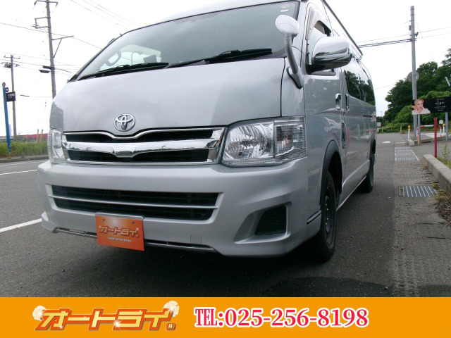 ハイエースコミューター2.5 GL ディーゼル 4WD