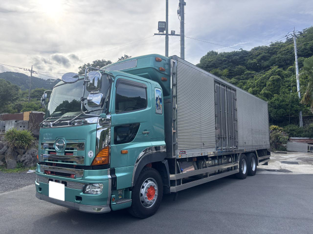 プロフィア冷凍冷蔵車