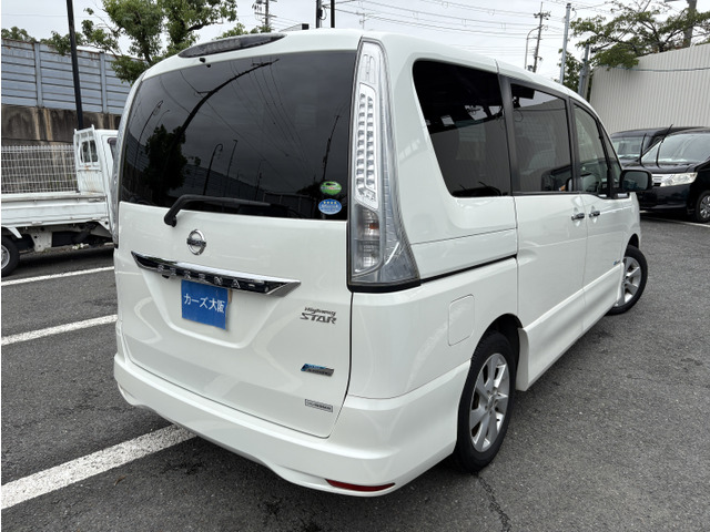 セレナ2.0 ハイウェイスター S-HYBRID