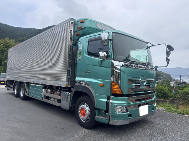プロフィア冷凍冷蔵車