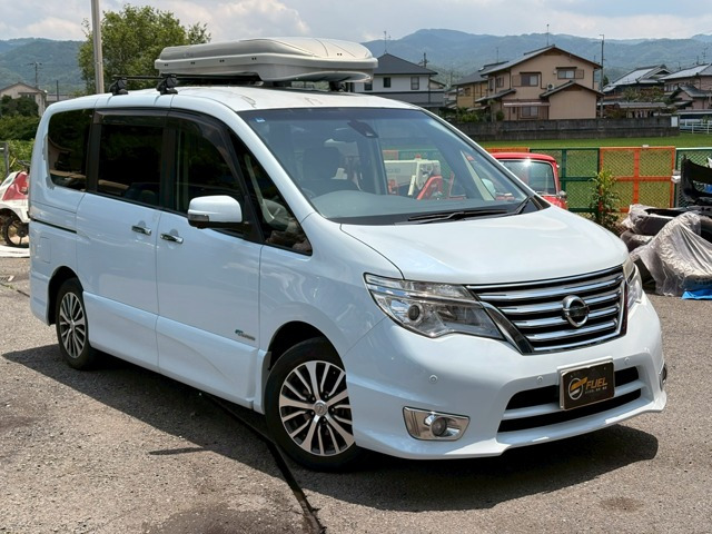 セレナ2.0 ハイウェイスター S-HYBRID アドバンスドセーフティパッケージ
