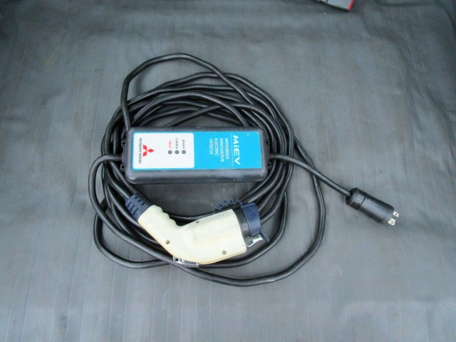 ☆充電ケーブル。