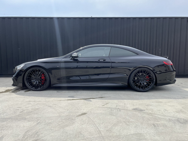 SクラスクーペAMG S63 4マチック 4WD