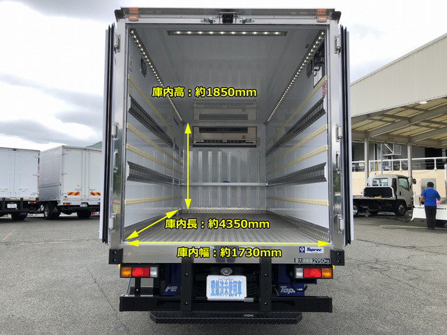 キャンター冷蔵冷凍車