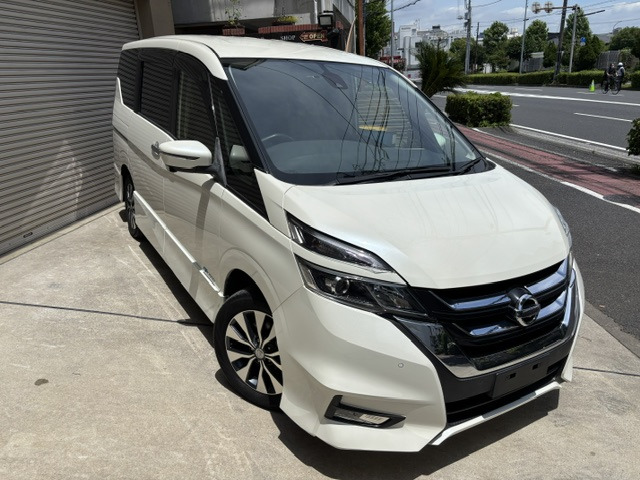 セレナ2.0 ハイウェイスター Vセレクション