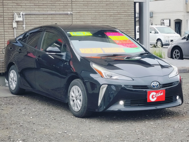 プリウス1.8 S セーフティ プラスII E-Four 4WD