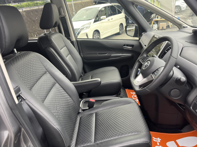 セレナ1.2 e-POWER ハイウェイスターV